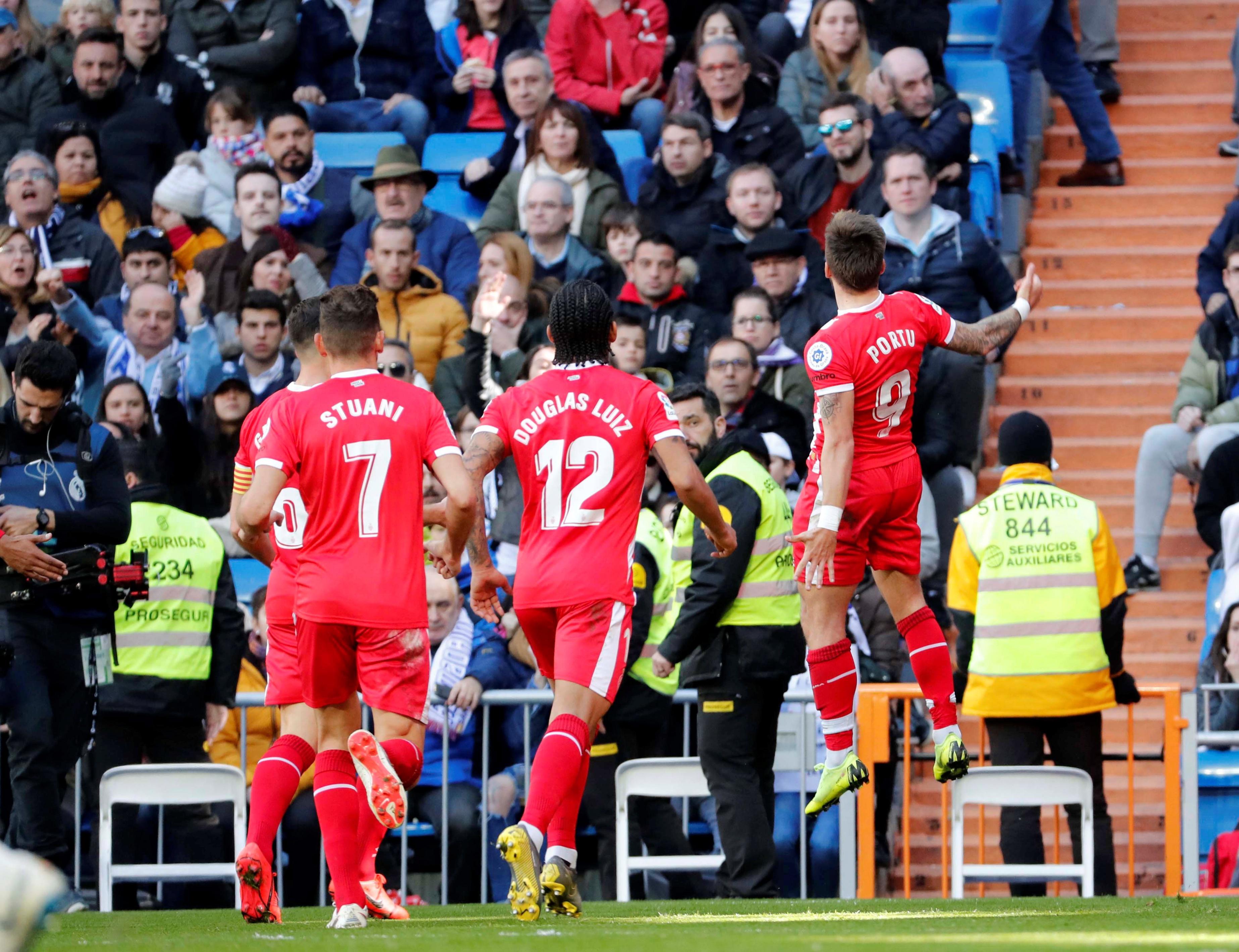 通过展示具 通过展示具